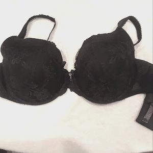 Victoria’s Secret Body By Victoria Lace Lined Perfect Coverage Bra 38DDD/F